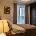 Deluxe 3br Oasis With Pool Next To Beach - St Julians Apartament