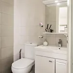 Deluxe 3br Oasis With Pool Next To Beach - St Julians *