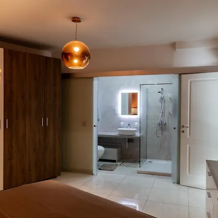 Apartment Deluxe 3br Oasis With Pool Next To Beach - St Julians Is-Swieqi
