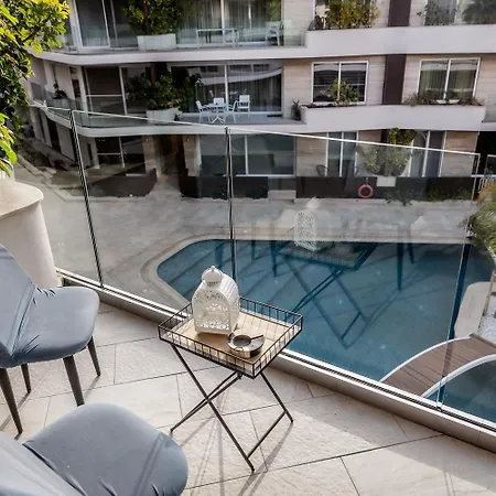 Daire Deluxe 3br Oasis With Pool Next To Beach - St Julians *