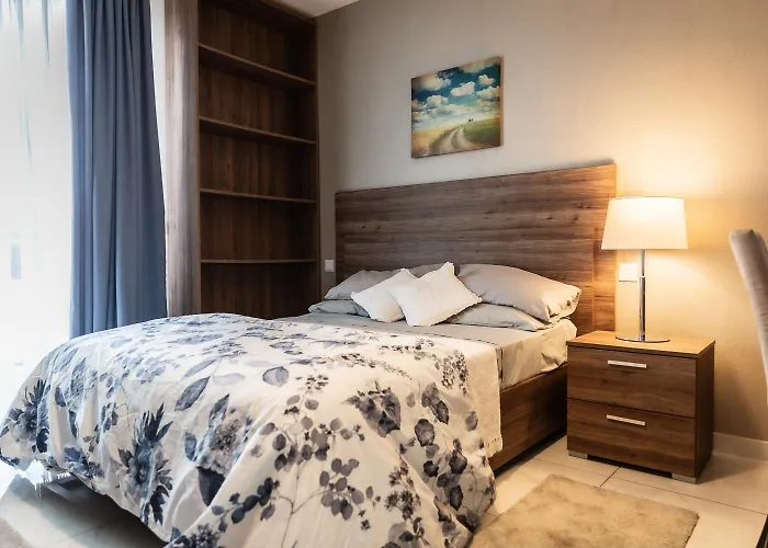 Deluxe 3br Oasis With Pool Next To Beach - St Julians * Is-Swieqi