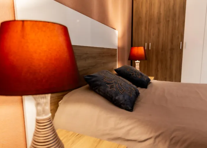 Deluxe 3br Oasis With Pool Next To Beach - St Julians *