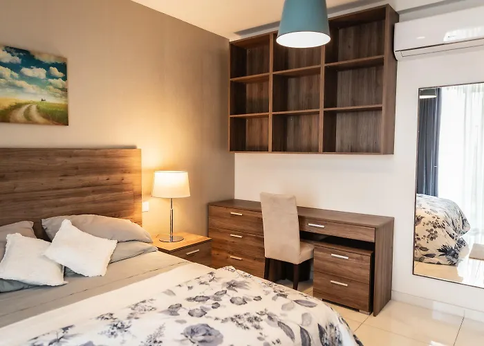 Deluxe 3br Oasis With Pool Next To Beach - St Julians * Is-Swieqi